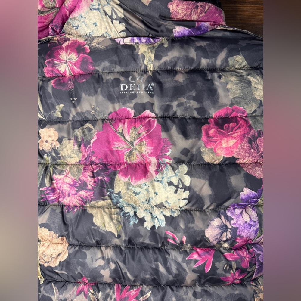 NWT Deha Reversible Black/Multicolor Floral Puffer Jacket w/ removable hood - Picture 8 of 8
